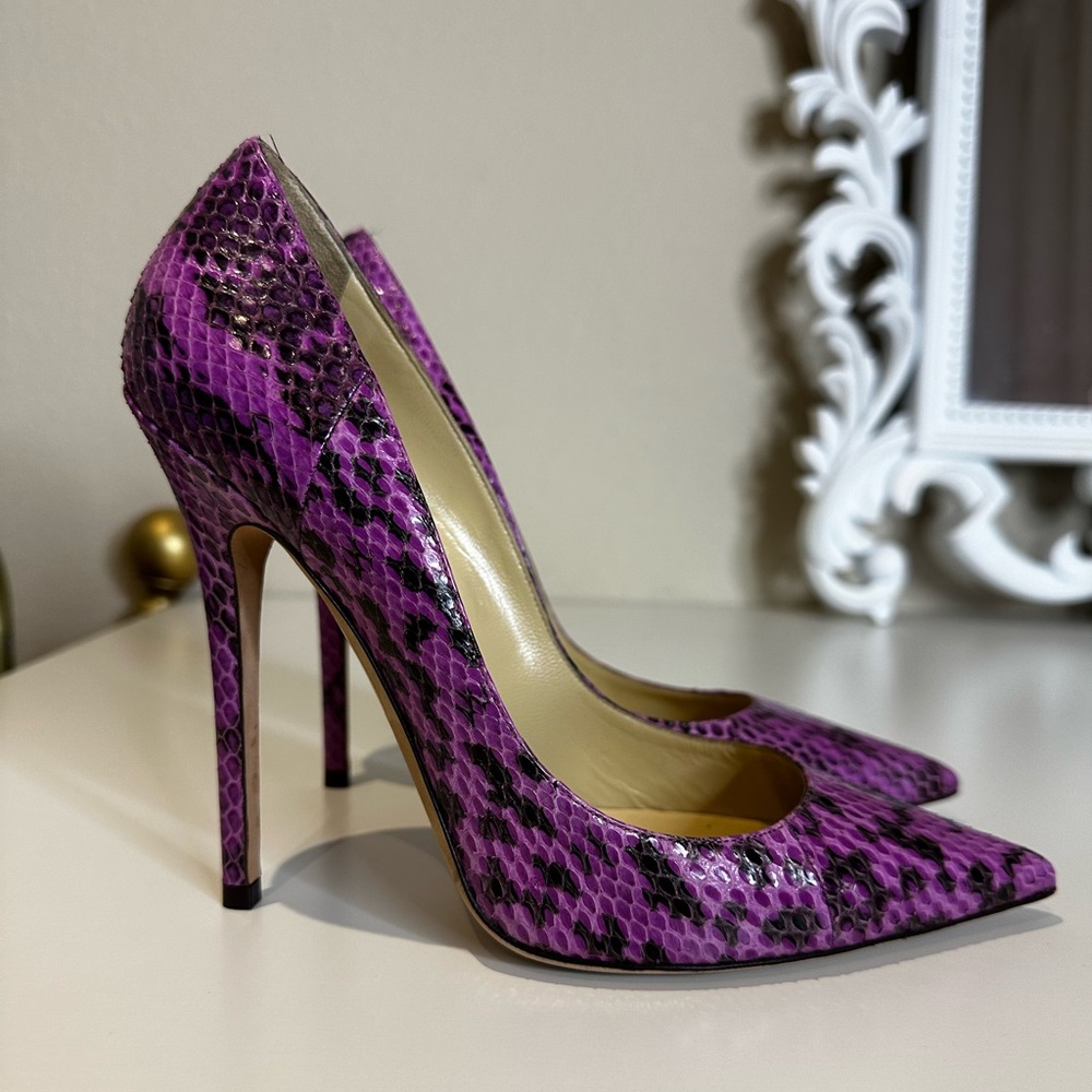 AUTHENTIC Jimmy Choo Anouk Pumps.